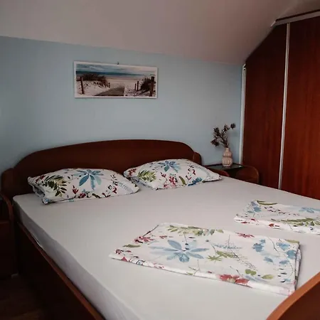 In Kranjska Krain 42901 Holiday home Dvor