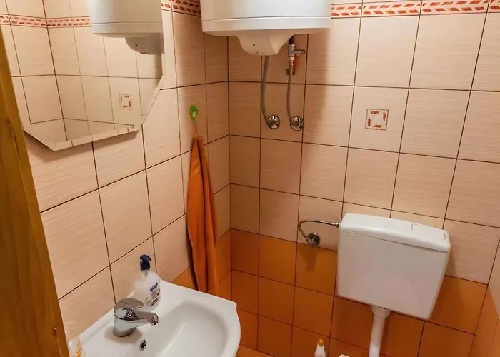 In Kranjska Krain 42901 Dvor